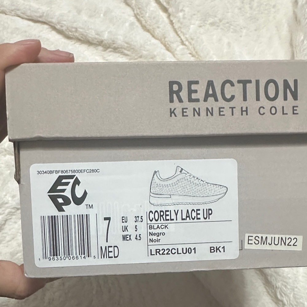 Kenneth Cole Reaction Tan Box - Picture 3 of 7